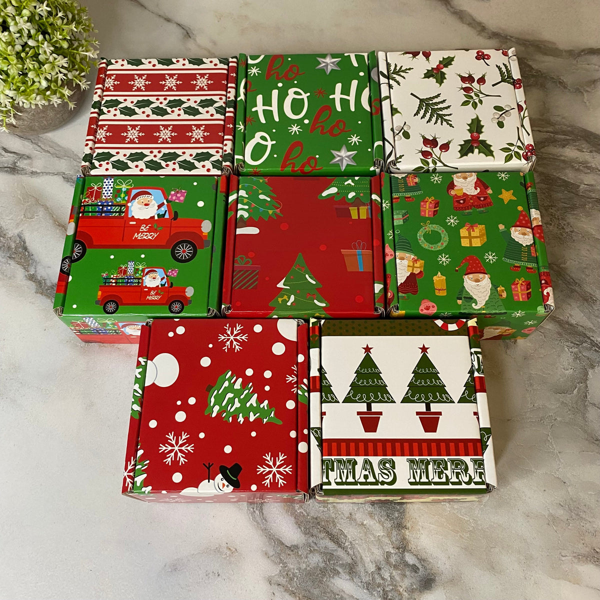Christmas Gift Box with Crinkle Paper - Extra Small